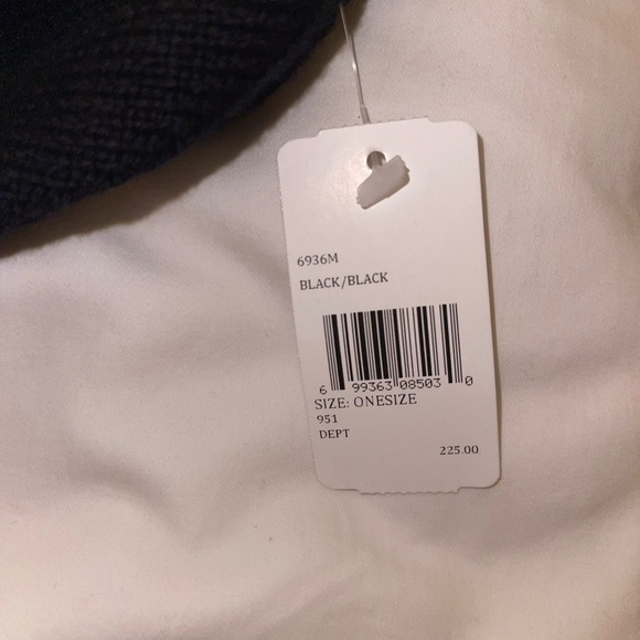 Canada Goose Black Wool Beanie (Men’s) - Picture 4 of 6